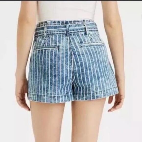 American Eagle Stretch Highest Rise Mom Short Striped Belted - Picture 3 of 11